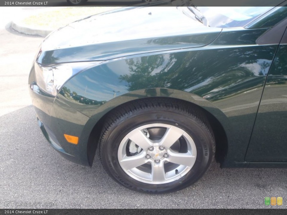 2014 Chevrolet Cruze LT Wheel and Tire Photo #88029903