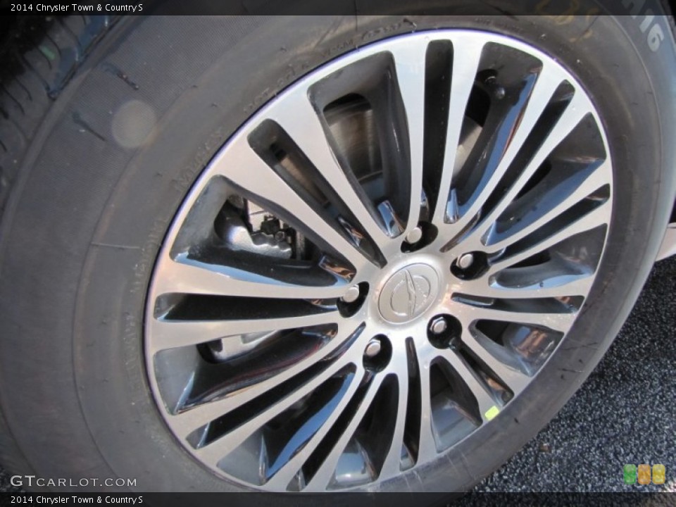 2014 Chrysler Town & Country S Wheel and Tire Photo #88030502