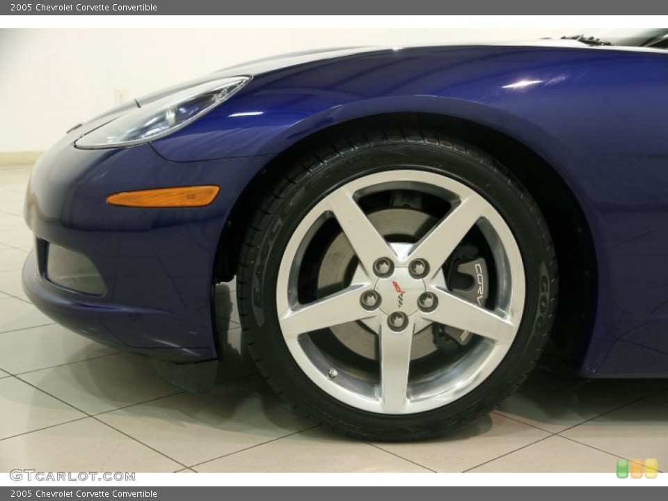 2005 Chevrolet Corvette Convertible Wheel and Tire Photo #88162616