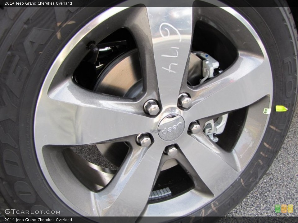 2014 Jeep Grand Cherokee Overland Wheel and Tire Photo #88251322
