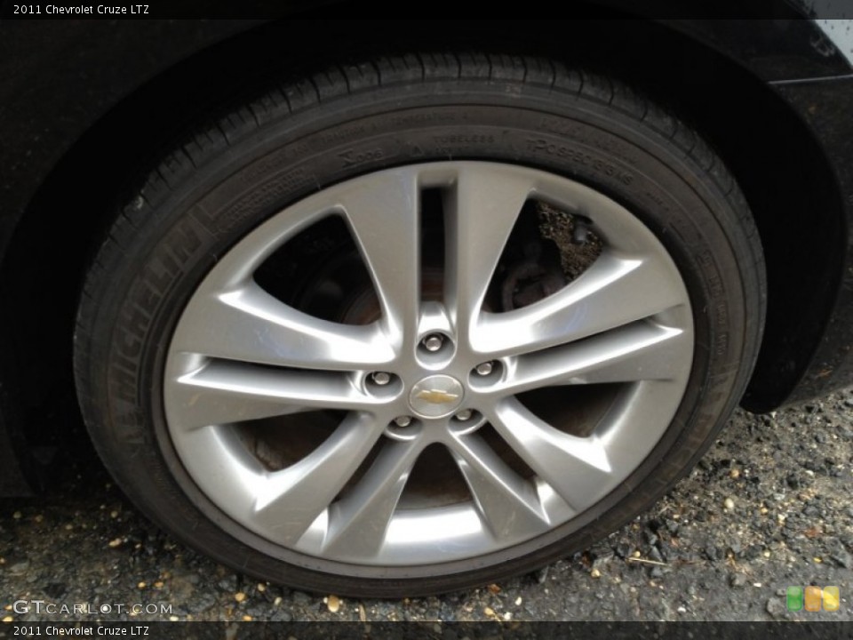 2011 Chevrolet Cruze LTZ Wheel and Tire Photo #88292763