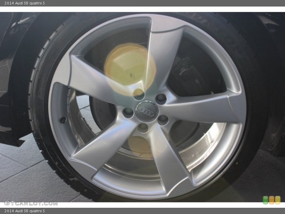 2014 Audi S8 quattro S Wheel and Tire Photo #88345663