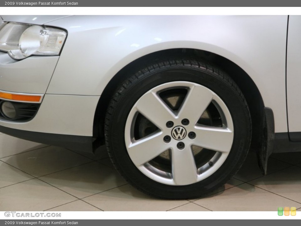 2009 Volkswagen Passat Komfort Sedan Wheel and Tire Photo #88358174