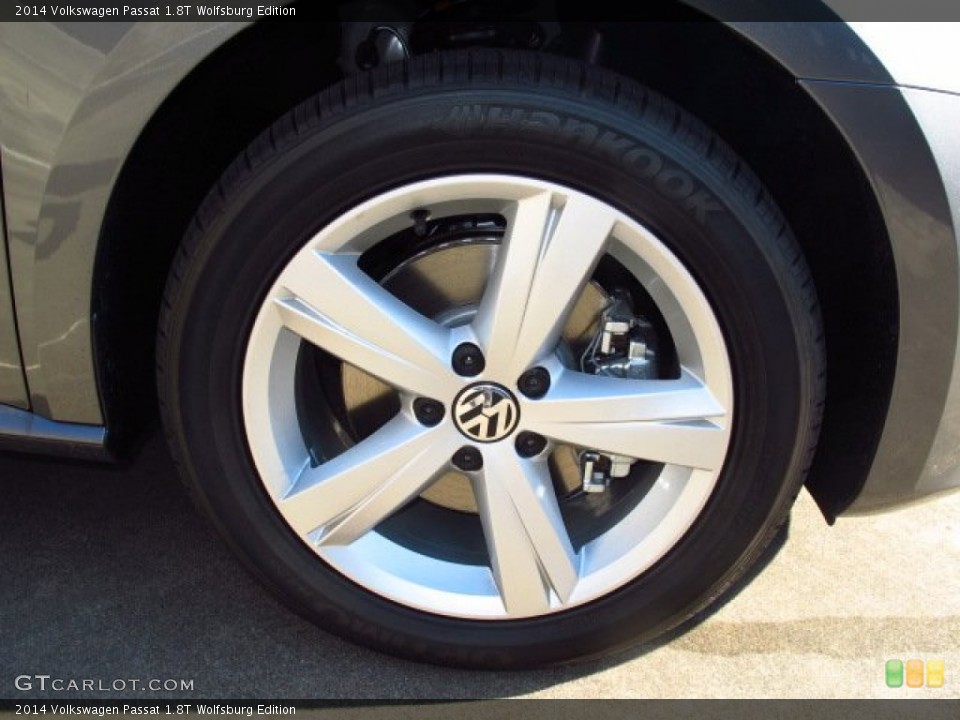 2014 Volkswagen Passat 1.8T Wolfsburg Edition Wheel and Tire Photo #88364230