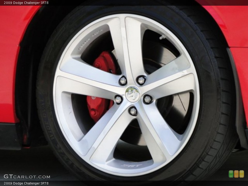 2009 Dodge Challenger SRT8 Wheel and Tire Photo #88413530