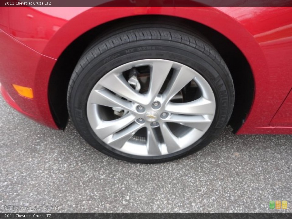 2011 Chevrolet Cruze LTZ Wheel and Tire Photo #88527210