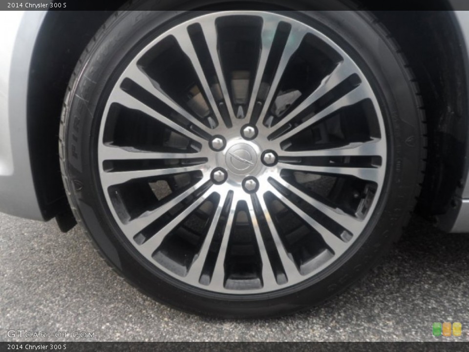 2014 Chrysler 300 S Wheel and Tire Photo #88544537