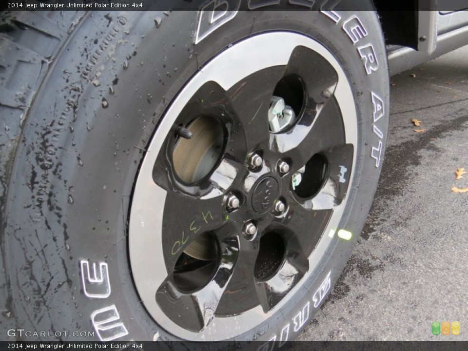 2014 Jeep Wrangler Unlimited Wheels and Tires