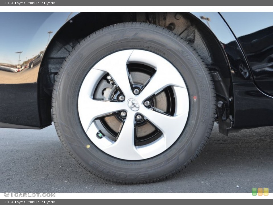 2014 Toyota Prius Four Hybrid Wheel and Tire Photo #88979326