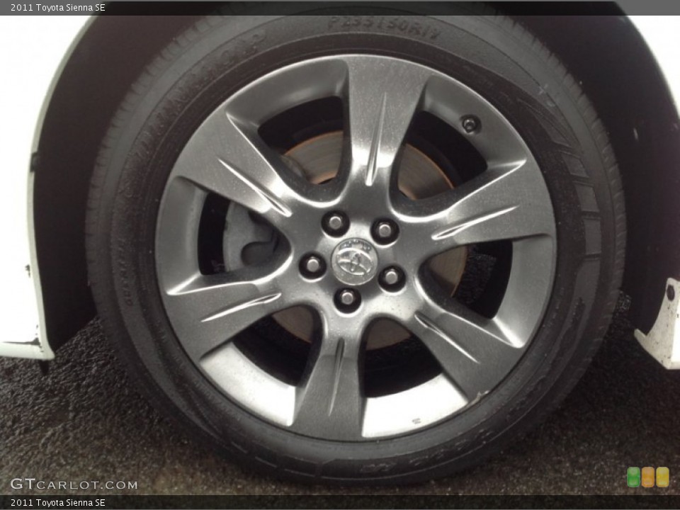 2011 Toyota Sienna SE Wheel and Tire Photo #89154639