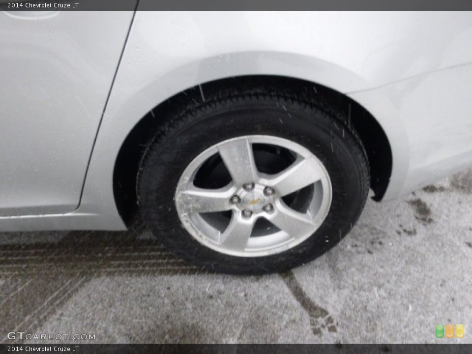 2014 Chevrolet Cruze LT Wheel and Tire Photo #89358190
