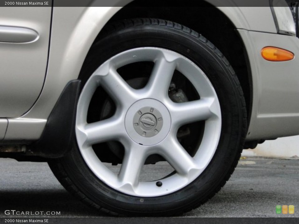 2000 Nissan Maxima SE Wheel and Tire Photo #89492905