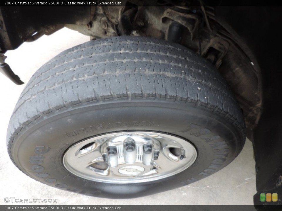 2007 Chevrolet Silverado 2500HD Classic Work Truck Extended Cab Wheel and Tire Photo #89493520