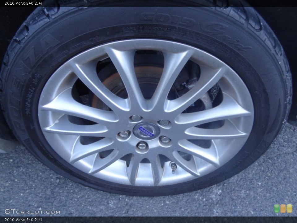 2010 Volvo S40 2.4i Wheel and Tire Photo #89561782