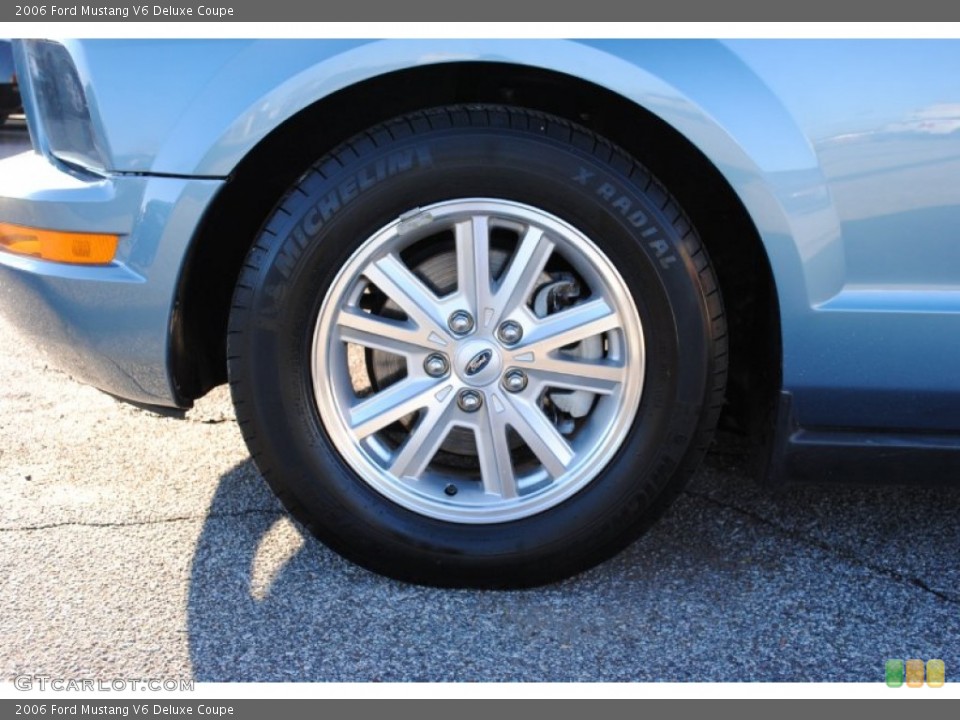 2006 Ford Mustang V6 Deluxe Coupe Wheel and Tire Photo #89608097