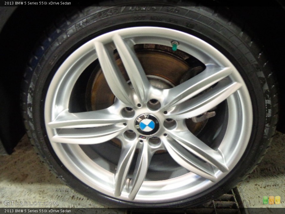 2013 BMW 5 Series 550i xDrive Sedan Wheel and Tire Photo #89628497