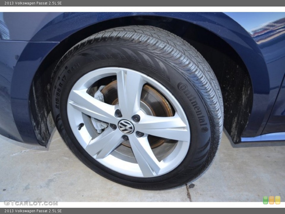 2013 Volkswagen Passat 2.5L SE Wheel and Tire Photo #89636325
