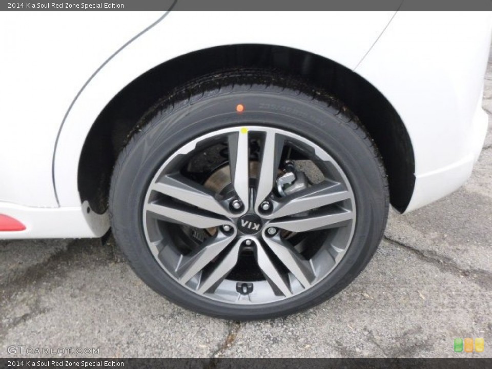 2014 Kia Soul Red Zone Special Edition Wheel and Tire Photo #89642913