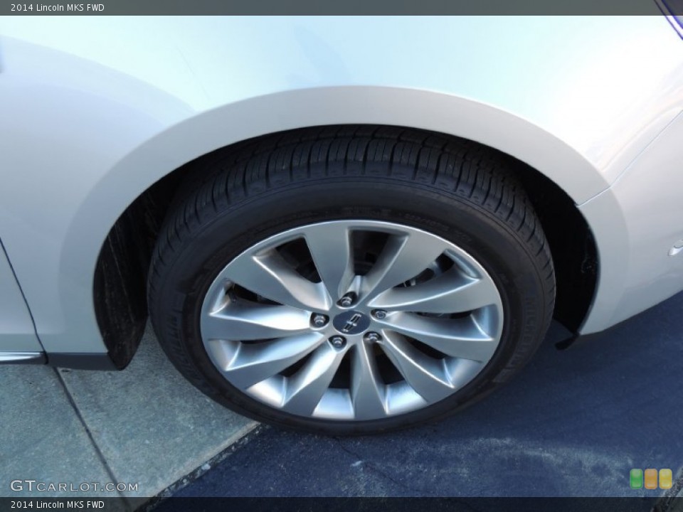 2014 Lincoln MKS FWD Wheel and Tire Photo #89715337