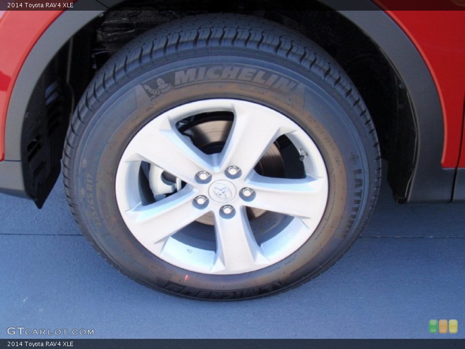 2014 Toyota RAV4 XLE Wheel and Tire Photo #89902960