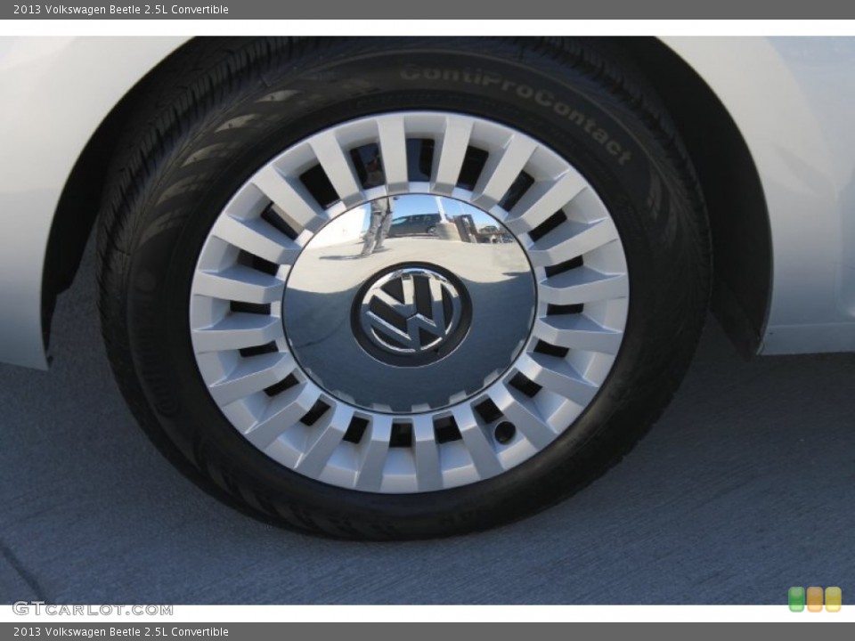 2013 Volkswagen Beetle 2.5L Convertible Wheel and Tire Photo #89929974