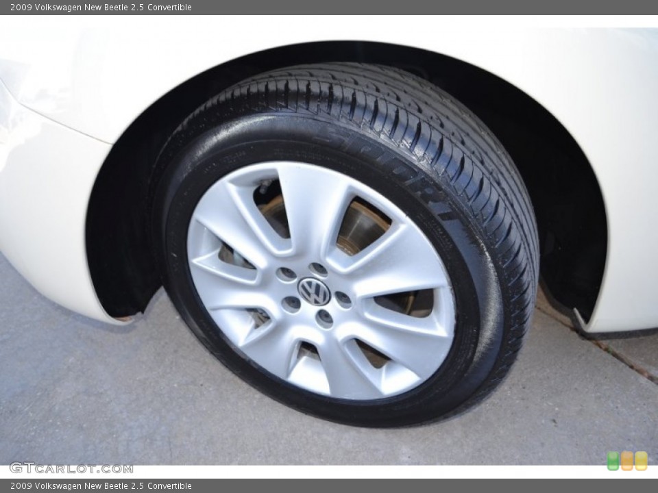 2009 Volkswagen New Beetle 2.5 Convertible Wheel and Tire Photo #89945331