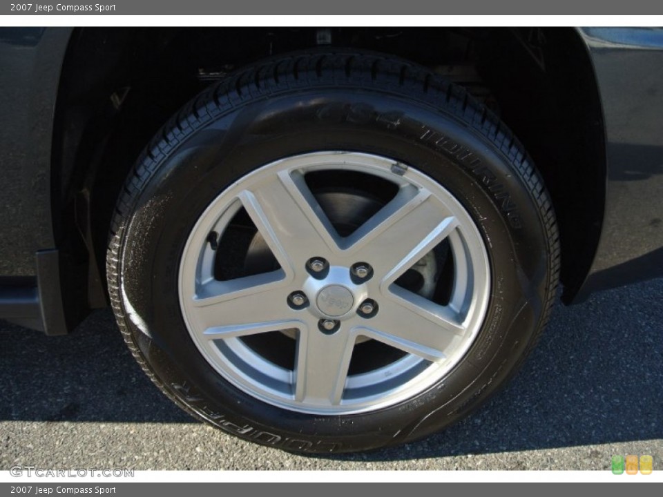 2007 Jeep Compass Sport Wheel and Tire Photo #90099834