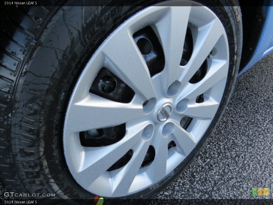 2014 Nissan LEAF S Wheel and Tire Photo #90361936