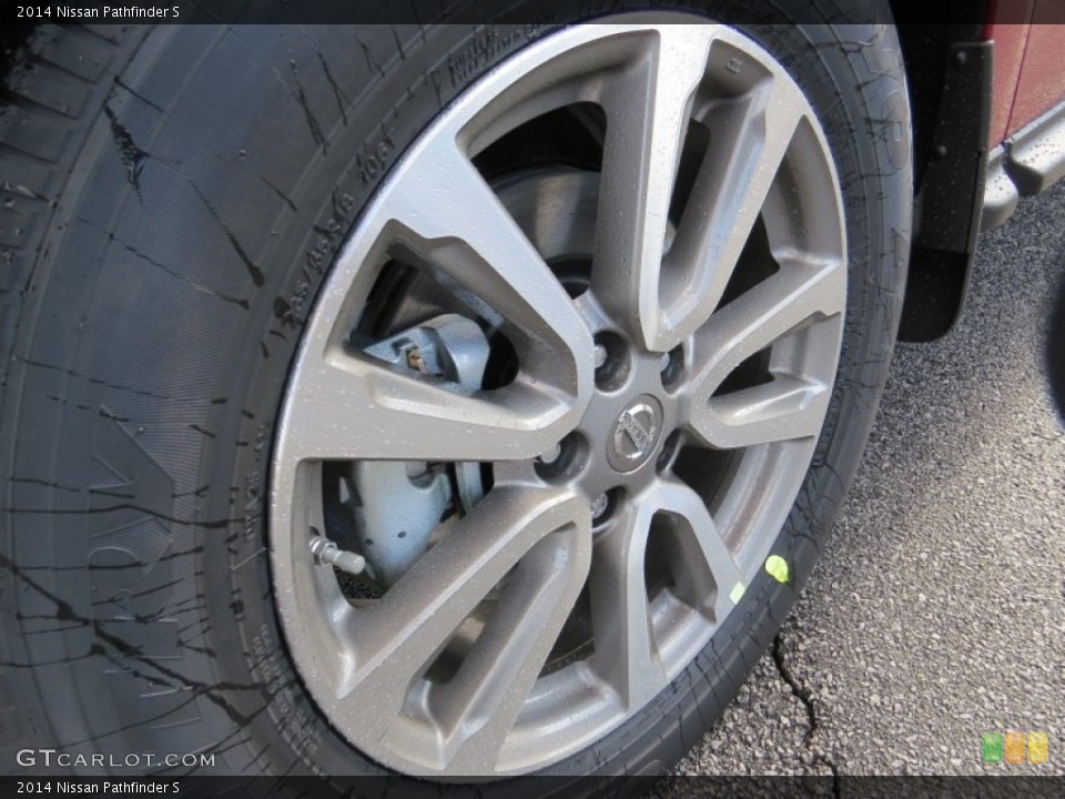 2014 Nissan Pathfinder S Wheel and Tire Photo #90365935