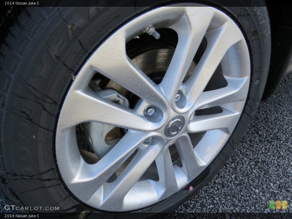 2014 Nissan Juke S Wheel and Tire Photo #90366859