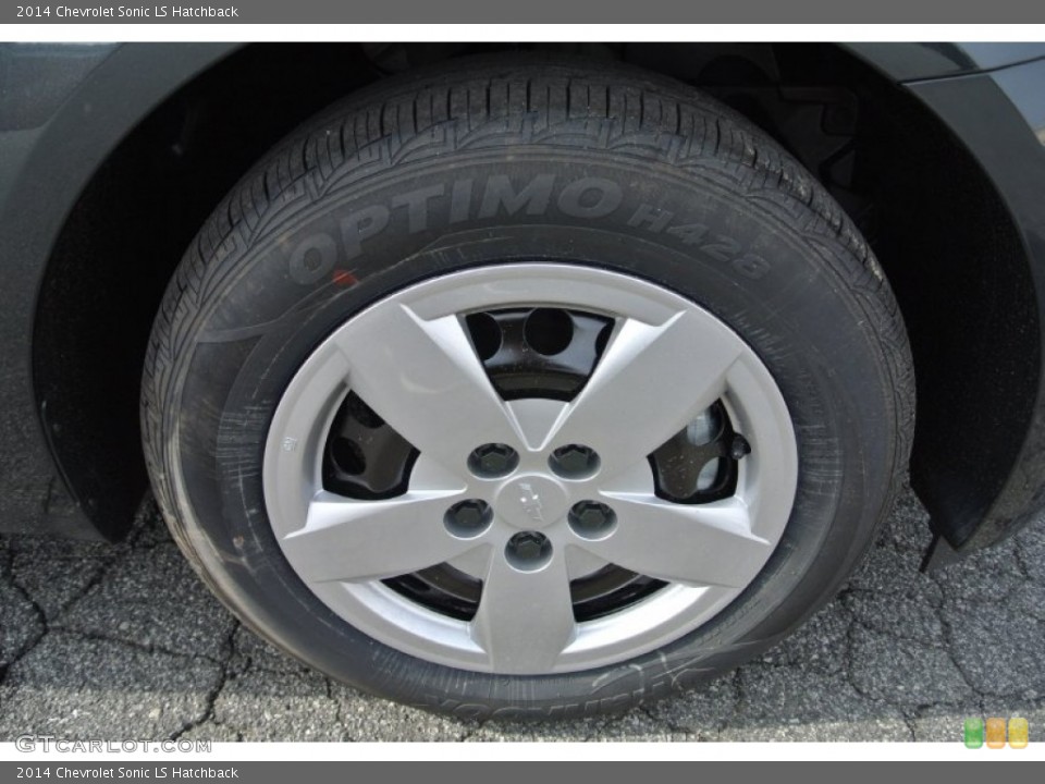 2014 Chevrolet Sonic LS Hatchback Wheel and Tire Photo #90402674