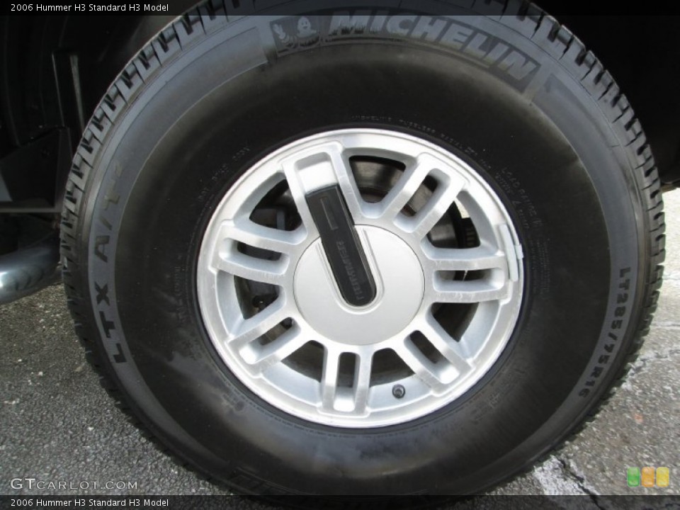 2006 Hummer H3  Wheel and Tire Photo #90540530