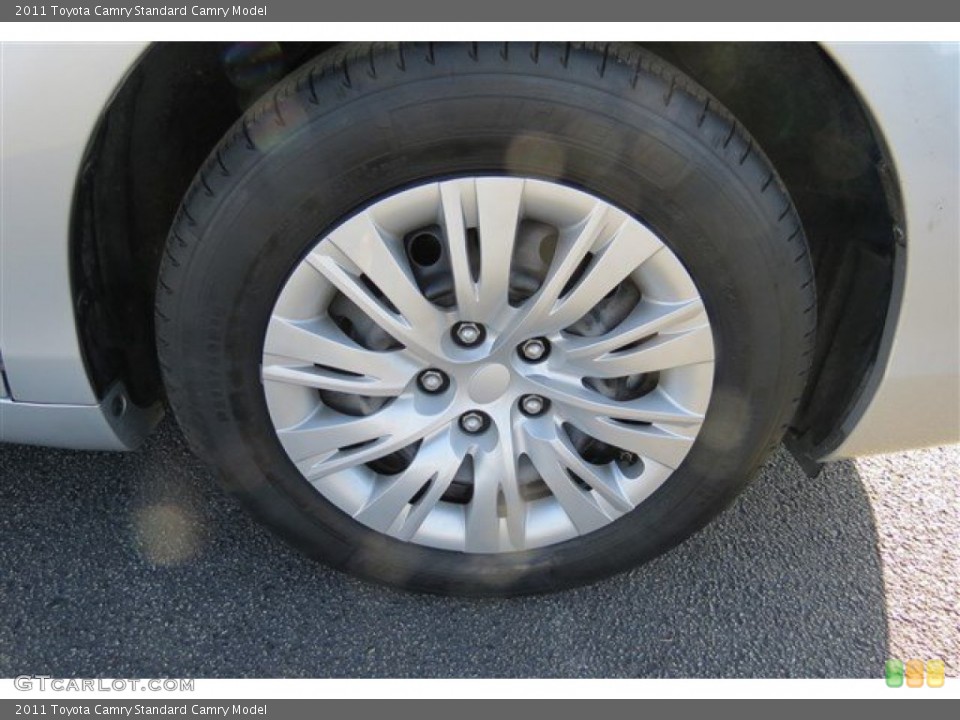 2011 Toyota Camry Wheels and Tires