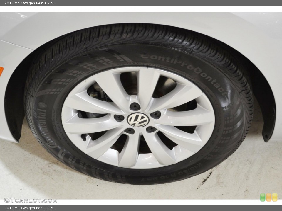 2013 Volkswagen Beetle 2.5L Wheel and Tire Photo #90617693