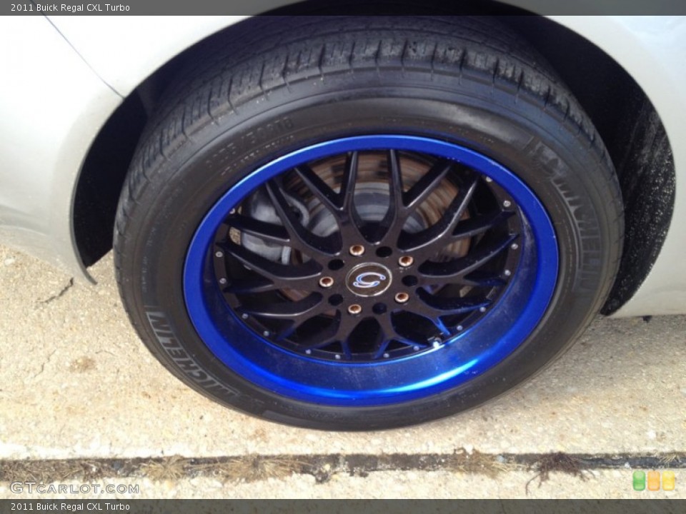 2011 Buick Regal Custom Wheel and Tire Photo #90752622