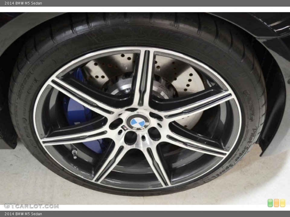 2014 BMW M5 Sedan Wheel and Tire Photo #90777141