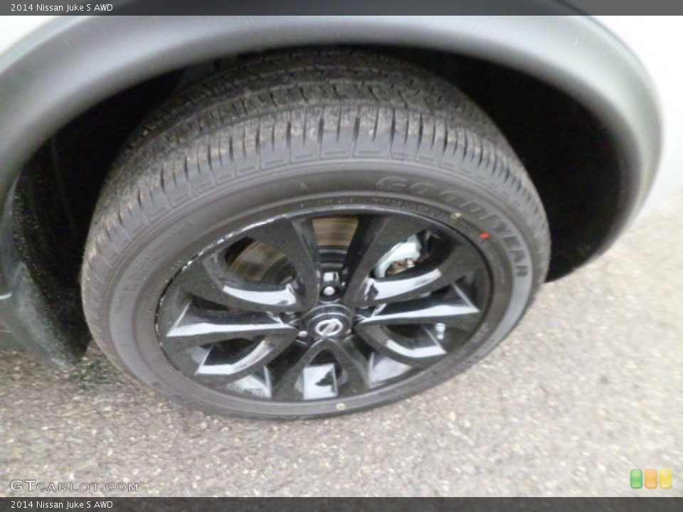2014 Nissan Juke S AWD Wheel and Tire Photo #90785112