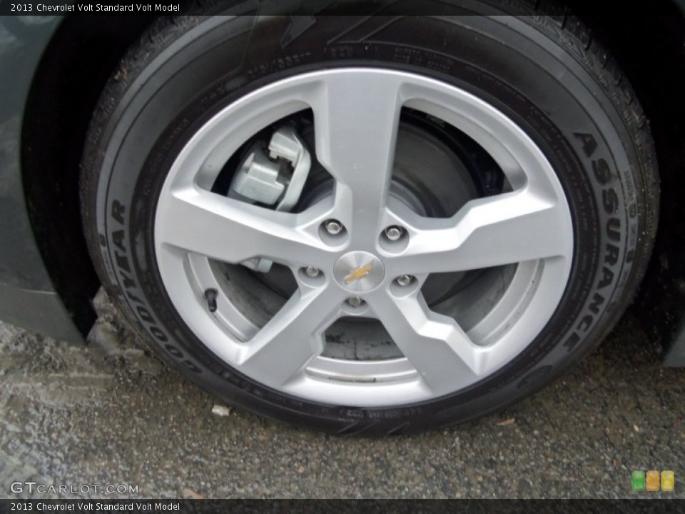 2013 Chevrolet Volt  Wheel and Tire Photo #90795582