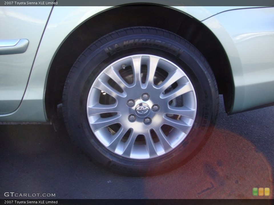 2007 Toyota Sienna XLE Limited Wheel and Tire Photo #90825465