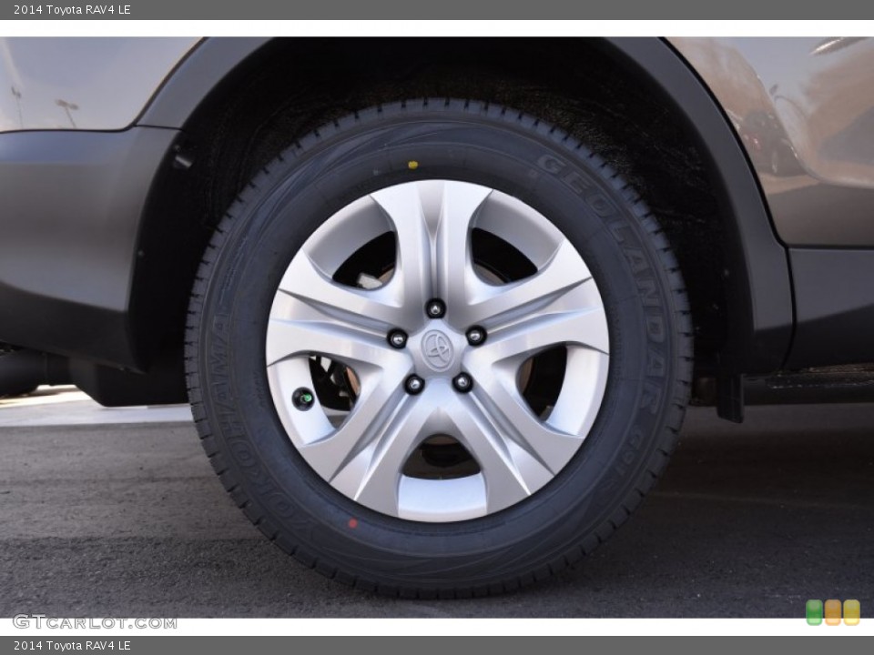 2014 Toyota RAV4 LE Wheel and Tire Photo #90951938