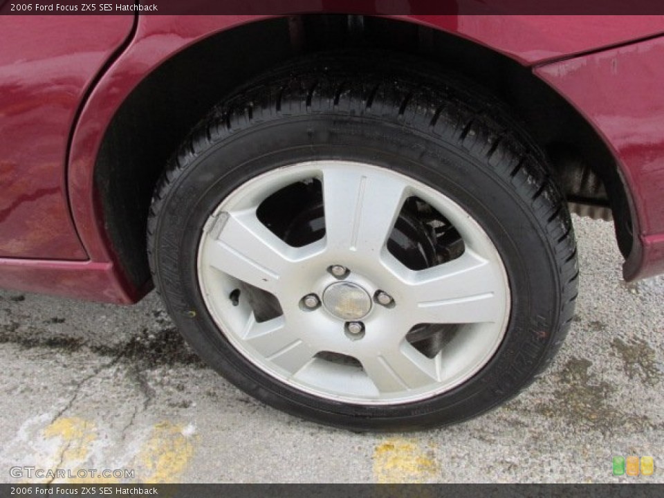 2006 Ford Focus ZX5 SES Hatchback Wheel and Tire Photo #91151835
