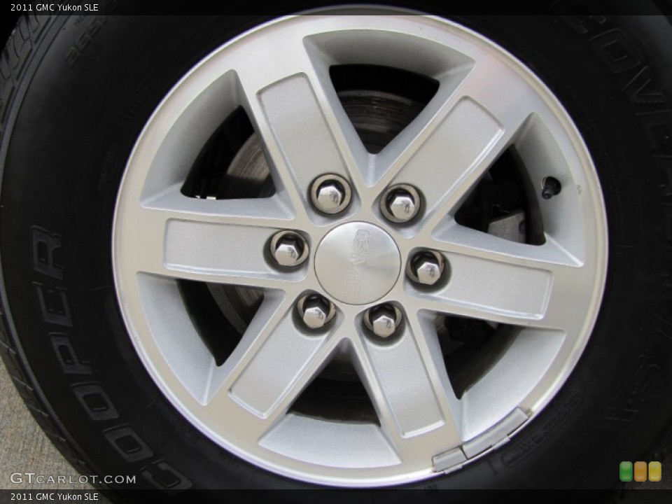 2011 GMC Yukon SLE Wheel and Tire Photo #91266502