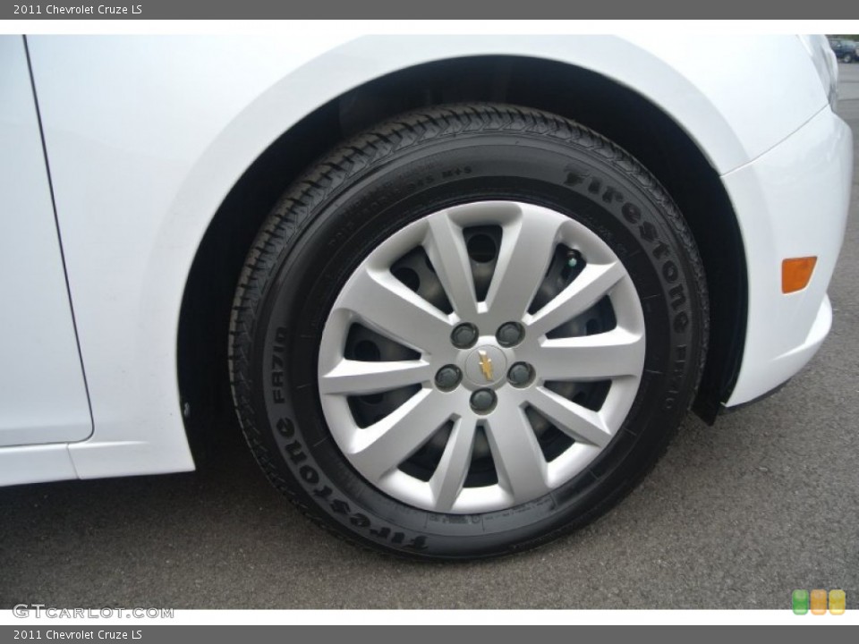 2011 Chevrolet Cruze LS Wheel and Tire Photo #91638747