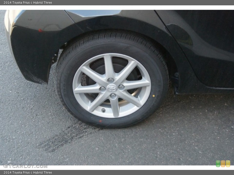 2014 Toyota Prius c Hybrid Three Wheel and Tire Photo #91719385