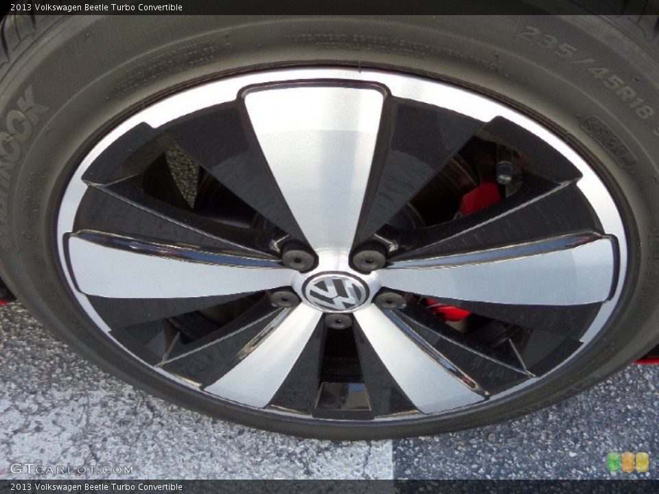 2013 Volkswagen Beetle Turbo Convertible Wheel and Tire Photo #91804154