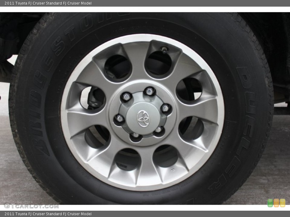 2011 Toyota FJ Cruiser Wheels and Tires