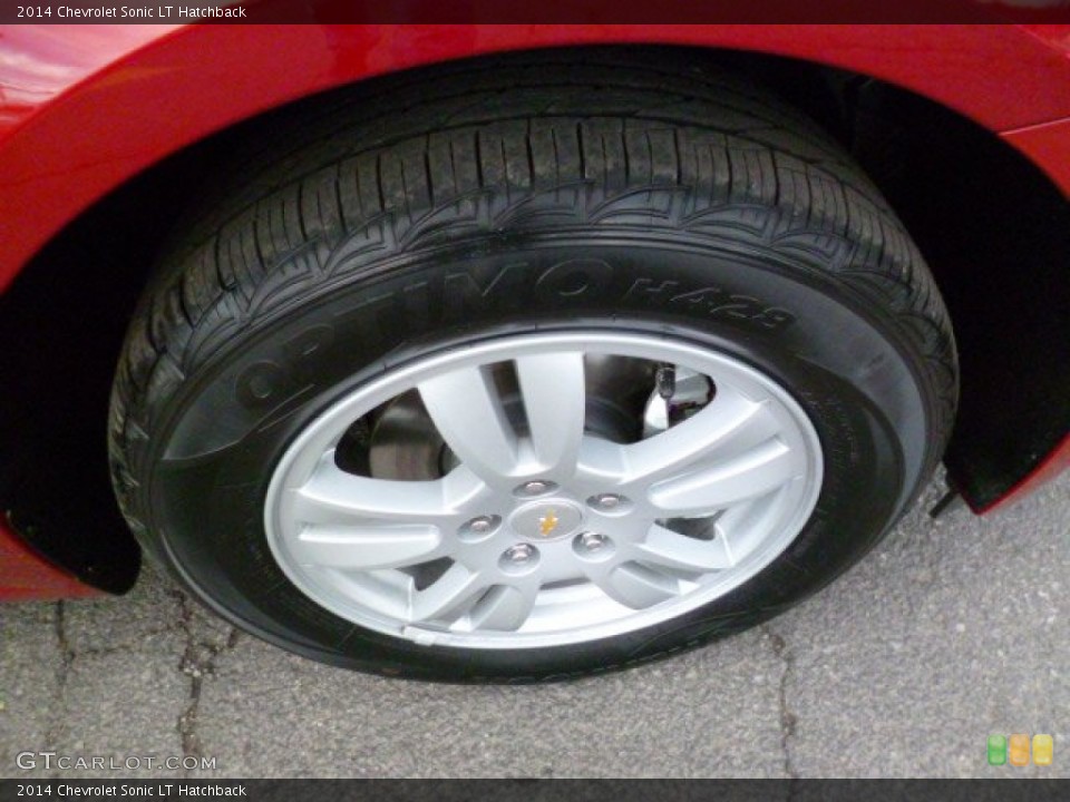 2014 Chevrolet Sonic LT Hatchback Wheel and Tire Photo #92334237