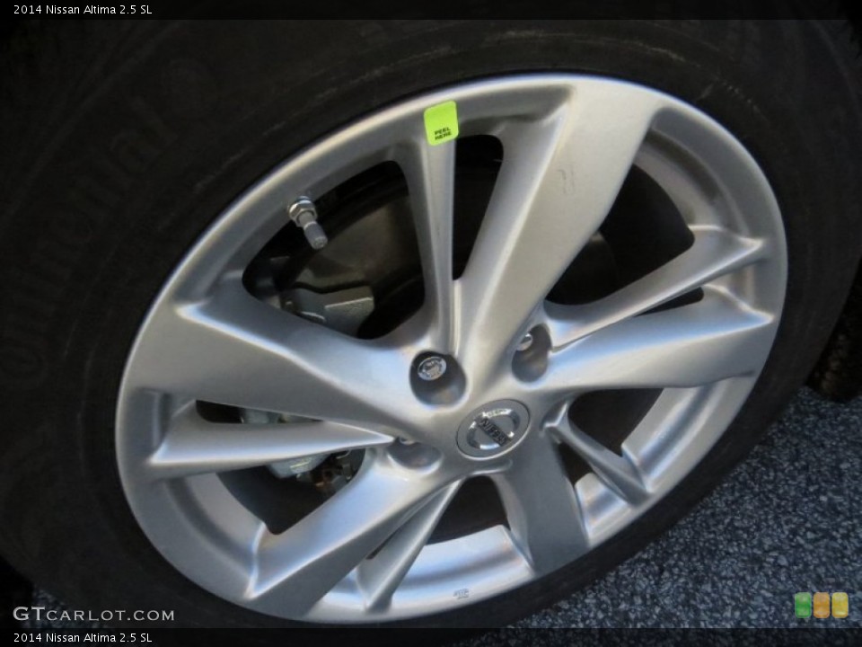 2014 Nissan Altima 2.5 SL Wheel and Tire Photo #92554876