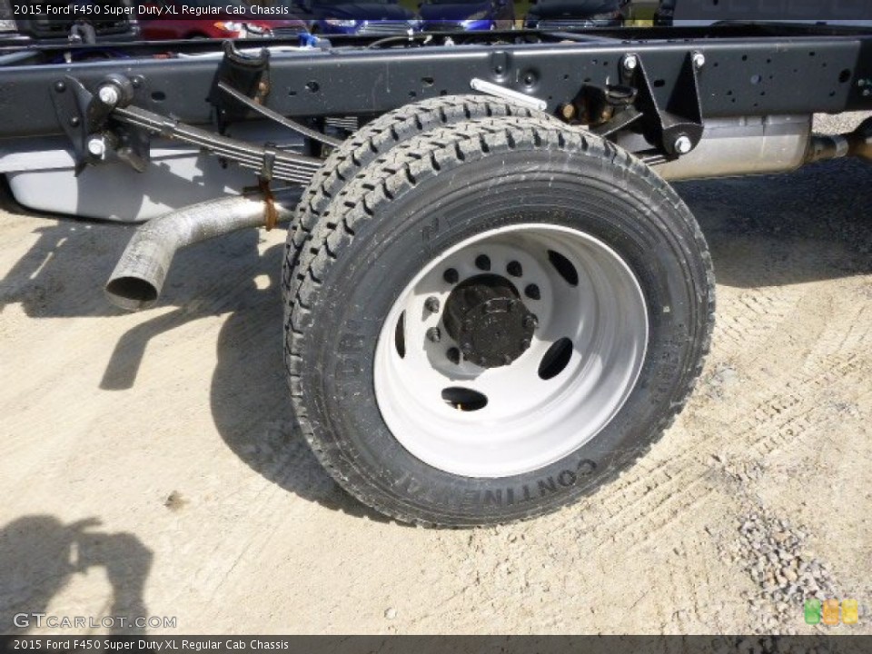 2015 Ford F450 Super Duty XL Regular Cab Chassis Wheel and Tire Photo #92608919