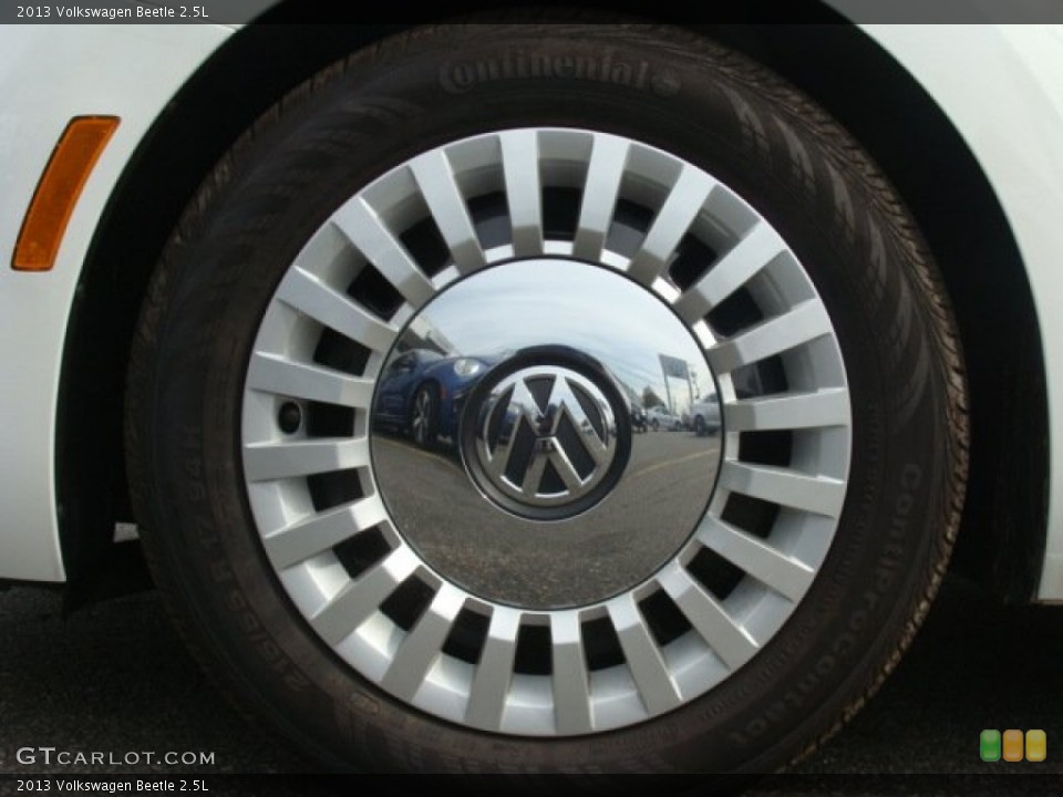 2013 Volkswagen Beetle 2.5L Wheel and Tire Photo #92750428